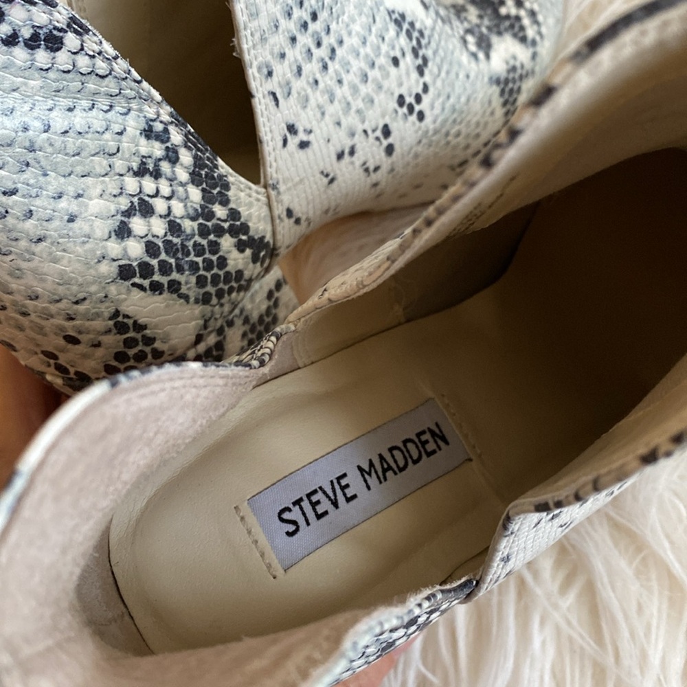 STEVE MADDEN ROOKIE ankle booties - Picture 10 of 14